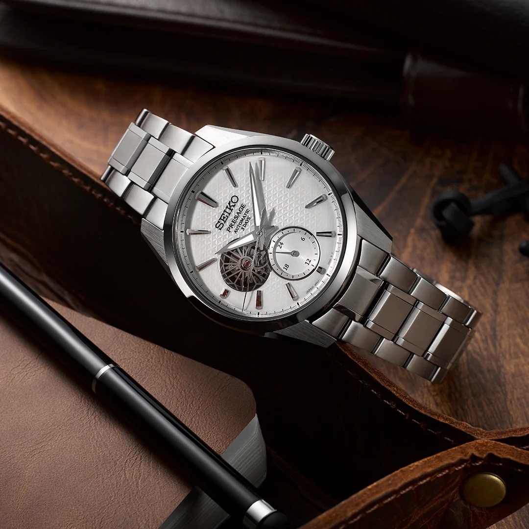Seiko_SPB415_Main_v2_1800x1800